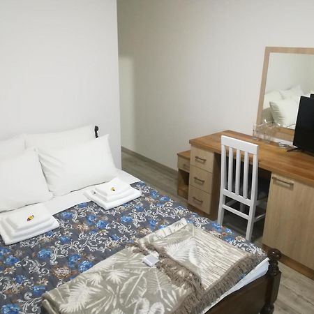 Karavan 123 Raška Buitenkant foto