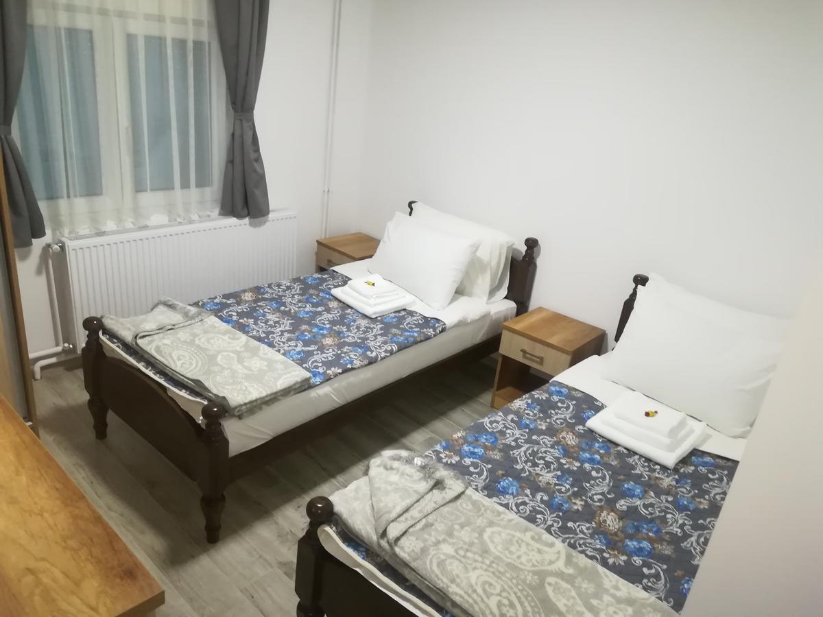 Karavan 123 Raška Buitenkant foto