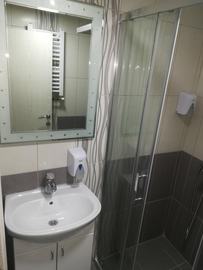 Karavan 123 Raška Buitenkant foto