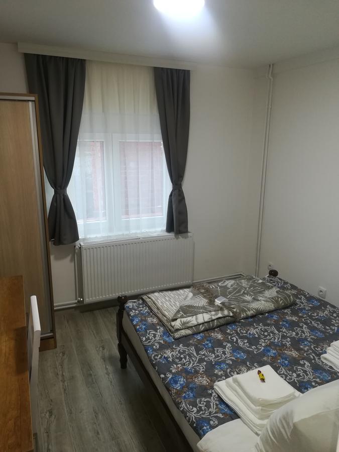 Karavan 123 Raška Buitenkant foto